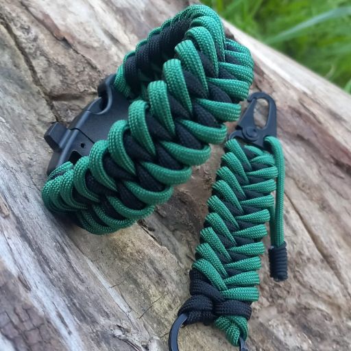 Pack Pulsera de Supervivencia mas mosqueton llavero Green Leaf