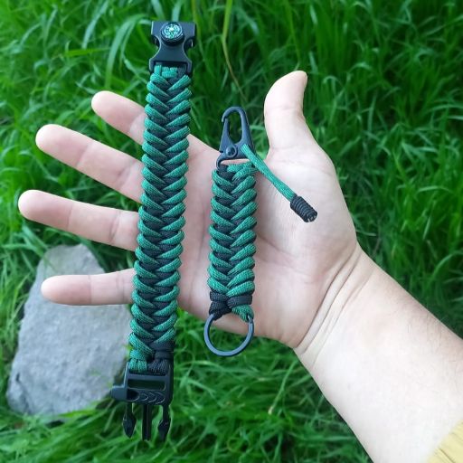 Pack Pulsera de Supervivencia mas mosqueton llavero Green Leaf