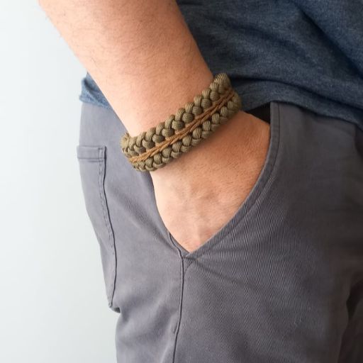 Brazalete Pulsera de Supervivencia Coyote