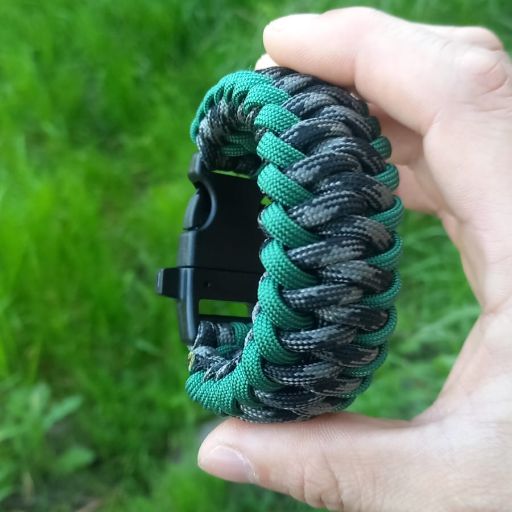 Pack Camo green Pulsera de Supervivencia mas llavero mosqueton