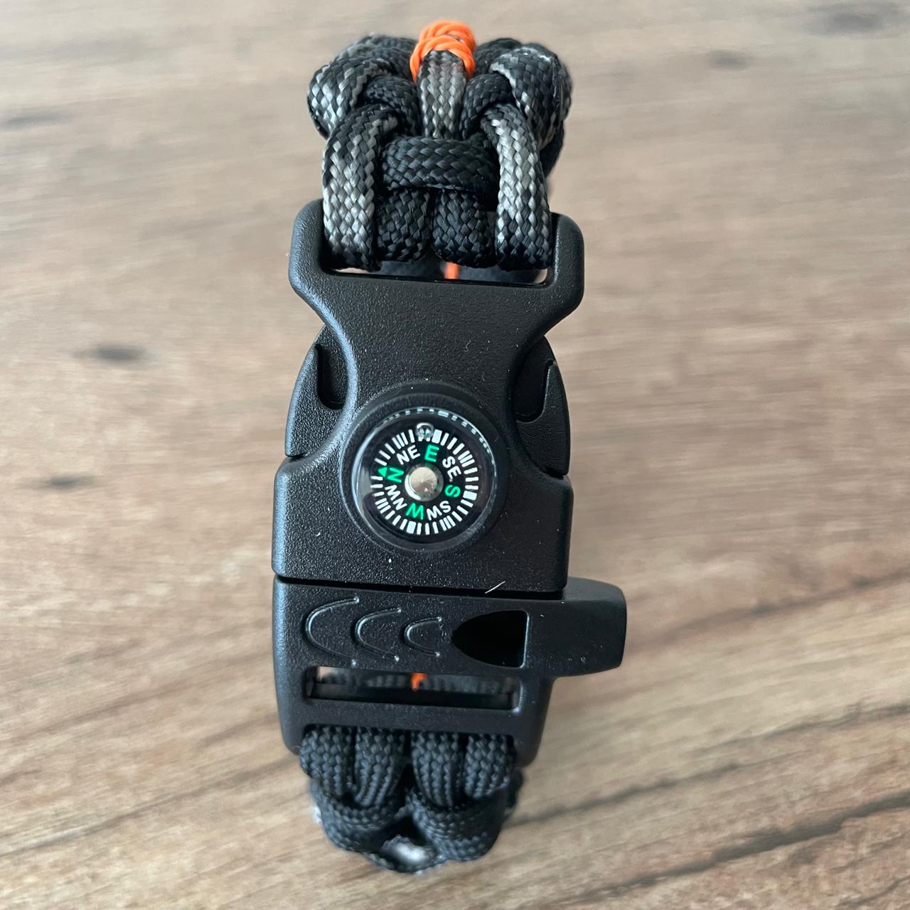 Brazalete Pulsera de Supervivencia Adventure Sport Camo Black and Gray