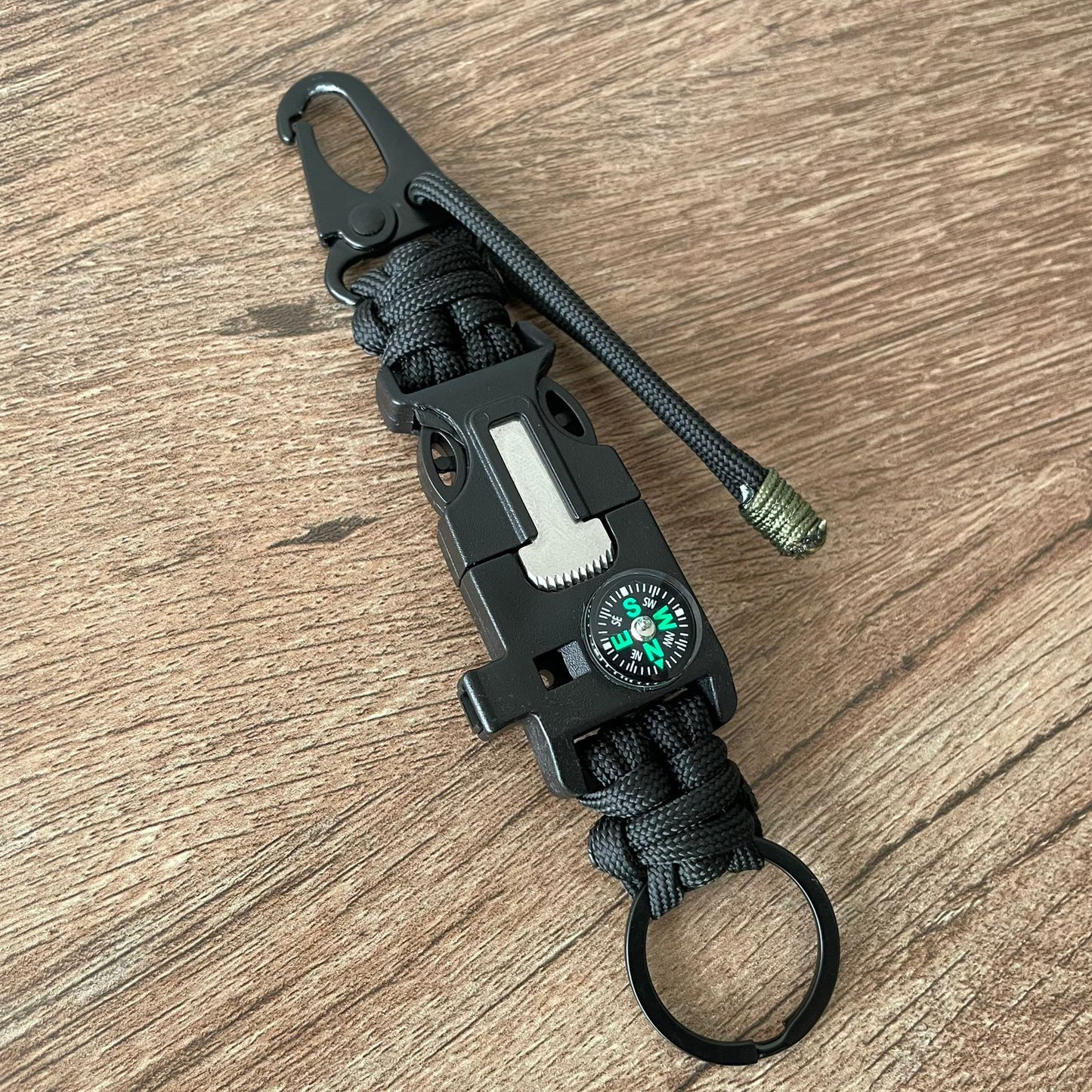 Llavero de Supervivencia Black